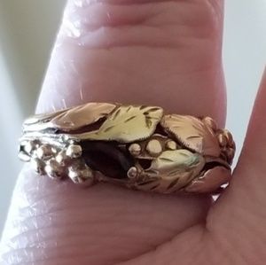 10k Black Hills Gold Ring